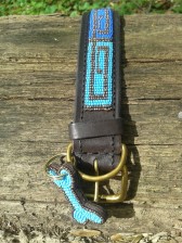 Blaufarbenes Hundehalsband aus afrika