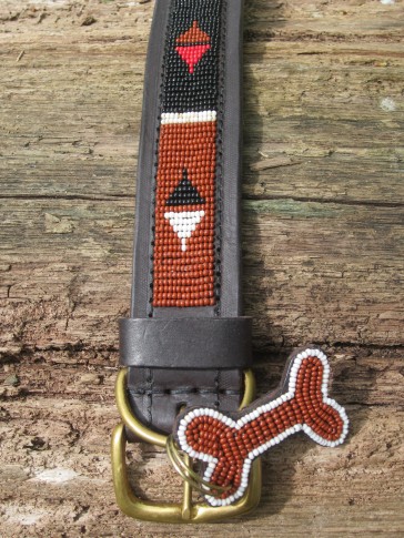 Hundehalsband mit afrikanischem Design